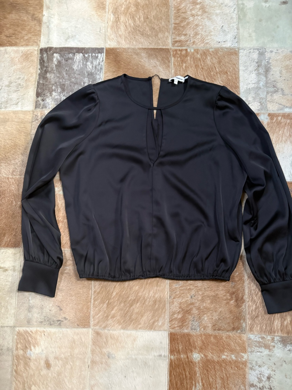 Good American Black Long-Sleeve Keyhole Blouse